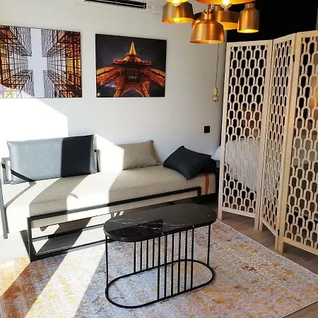 Bed & Breakfast Akemi 4*