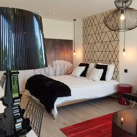 Akemi Bed & Breakfast